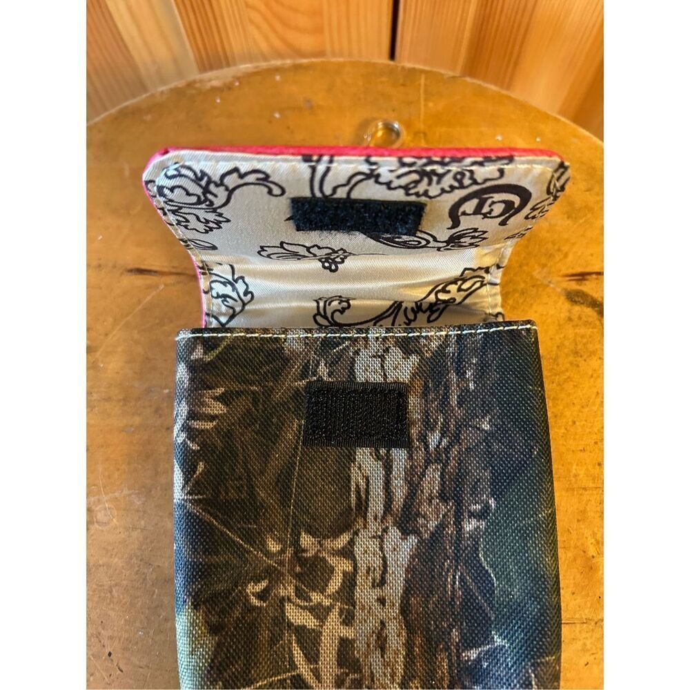 Cowgirl Trendy Western Camo Leaves Outdoor Hunting Cell Phone Purse Clasp Belt ( - Picture 3 of 5